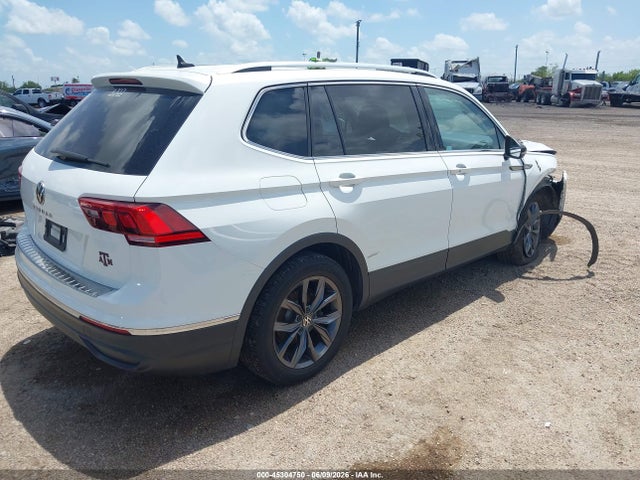 Продажа на аукционе авто 2022 Volkswagen Tiguan 2.0t Se, vin: 3VV3B7AX2NM080225, номер лота: 45304750