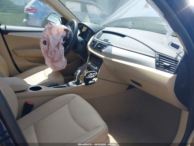 BMW X1 Xdrive28i 2014 WBAVL1C56EVY13165 Image 5