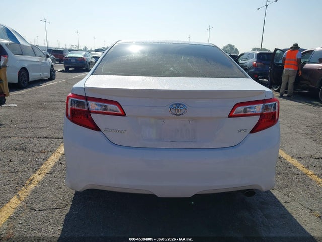 45304805 :رقم المزاد ، 4T1BF1FK1DU241422 vin ، 2013 Toyota Camry Se مزاد بيع