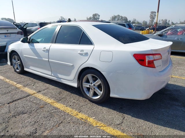 45304805 :رقم المزاد ، 4T1BF1FK1DU241422 vin ، 2013 Toyota Camry Se مزاد بيع