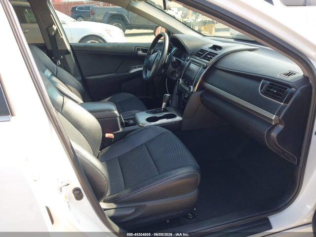 45304805 :رقم المزاد ، 4T1BF1FK1DU241422 vin ، 2013 Toyota Camry Se مزاد بيع
