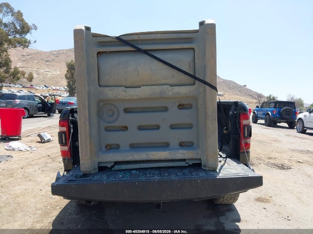 1C6SRFJT9MN732122 RAM 1500 Laramie 4x4 5&#039;7 Box
