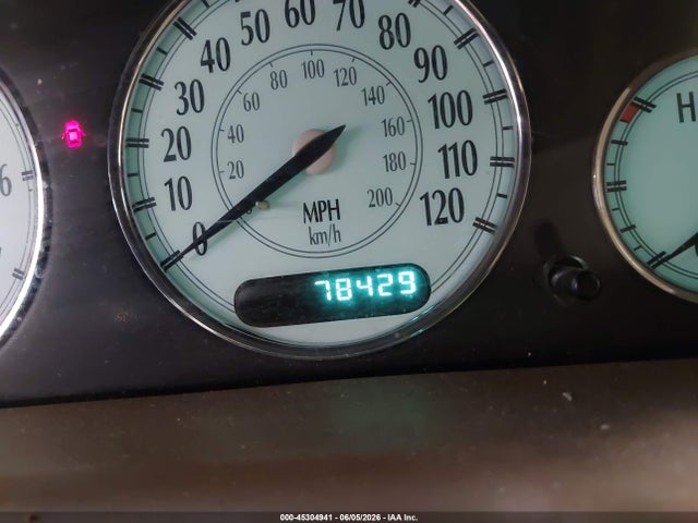 45304941 :رقم المزاد ، 2C3HC56GXYH423935 vin ، 2000 Chrysler Lhs مزاد بيع