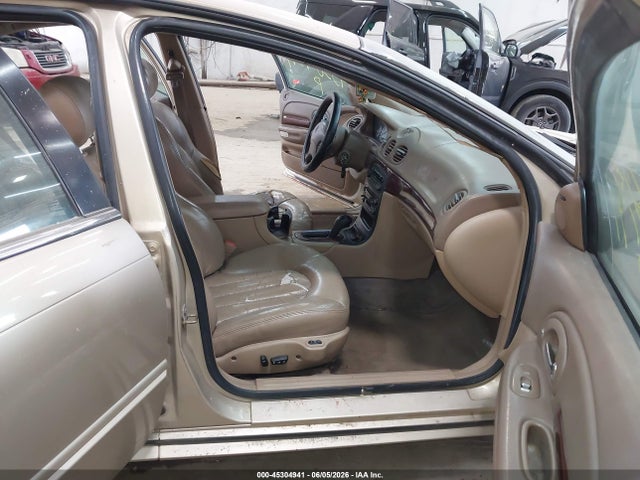 45304941 :رقم المزاد ، 2C3HC56GXYH423935 vin ، 2000 Chrysler Lhs مزاد بيع
