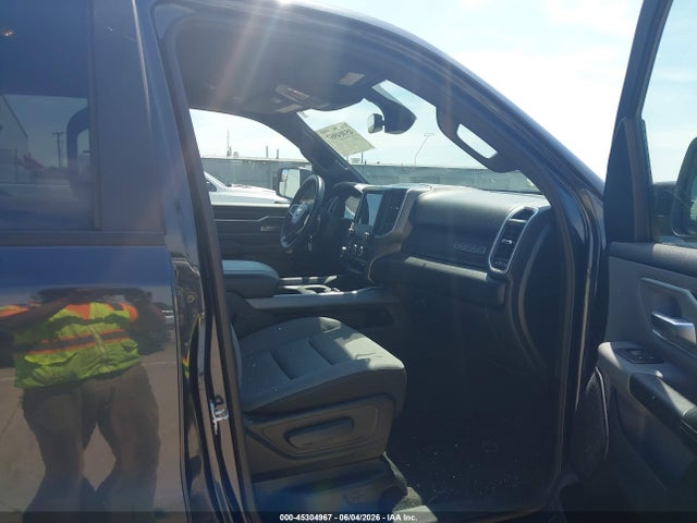 1C6SRFBT4MN559608 RAM 1500 Big Horn 4x4 6&#039;4 Box