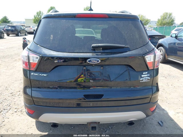 45304999 :رقم المزاد ، 1FMCU9GD3JUB46400 vin ، 2018 Ford Escape Se مزاد بيع