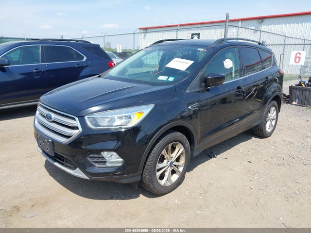 45304999 :رقم المزاد ، 1FMCU9GD3JUB46400 vin ، 2018 Ford Escape Se مزاد بيع
