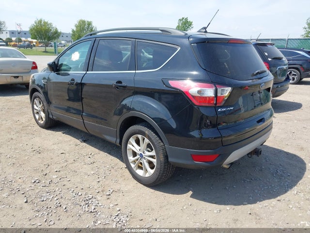 45304999 :رقم المزاد ، 1FMCU9GD3JUB46400 vin ، 2018 Ford Escape Se مزاد بيع