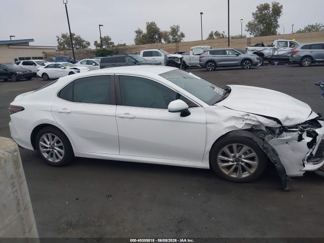 4T1C11AK4RU189060 Toyota CAMRY LE