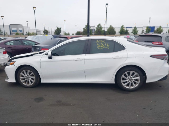 4T1C11AK4RU189060 Toyota CAMRY LE