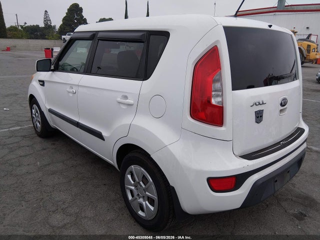 45305048 :رقم المزاد ، KNDJT2A53D7754928 vin ، 2013 Kia Soul مزاد بيع