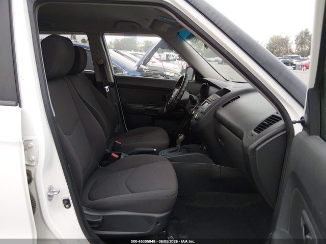 45305048 :رقم المزاد ، KNDJT2A53D7754928 vin ، 2013 Kia Soul مزاد بيع
