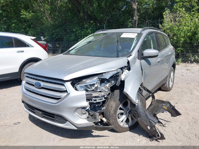 45305136 :رقم المزاد ، 1FMCU0HD4KUB47230 vin ، 2019 Ford Escape Sel مزاد بيع