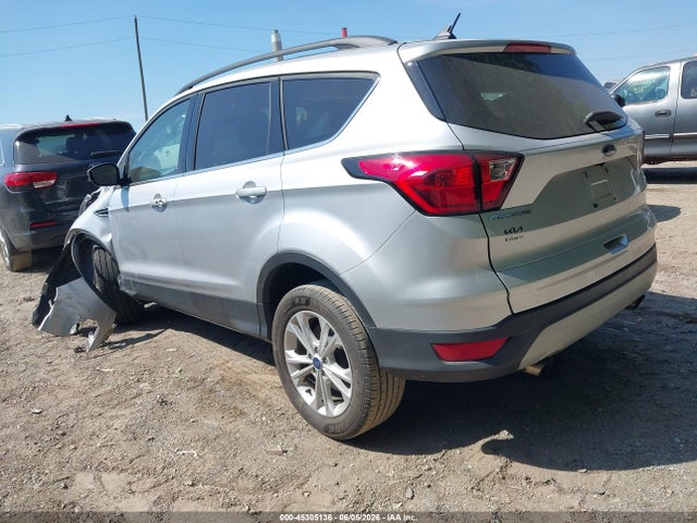 45305136 :رقم المزاد ، 1FMCU0HD4KUB47230 vin ، 2019 Ford Escape Sel مزاد بيع
