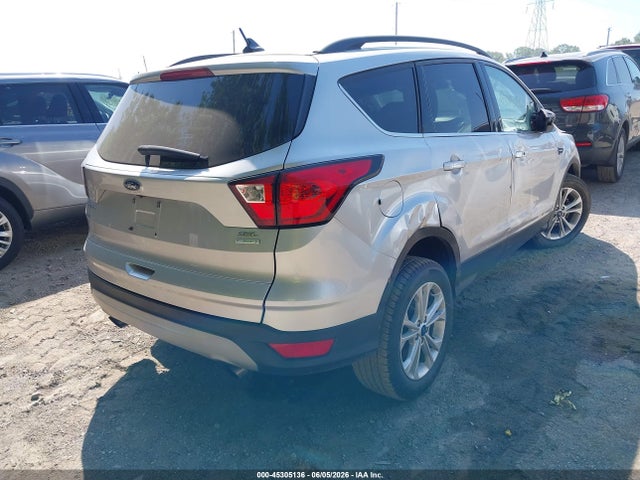 45305136 :رقم المزاد ، 1FMCU0HD4KUB47230 vin ، 2019 Ford Escape Sel مزاد بيع