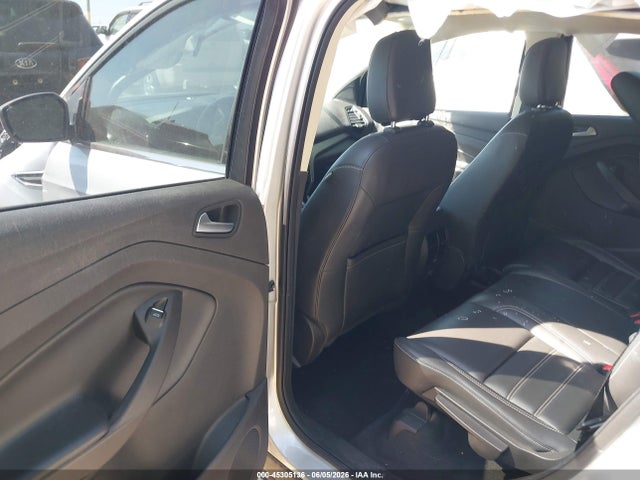 45305136 :رقم المزاد ، 1FMCU0HD4KUB47230 vin ، 2019 Ford Escape Sel مزاد بيع