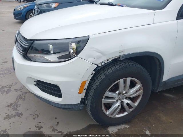 Продаж на аукціоні авто 2012 Volkswagen Tiguan S, vin: WVGAV7AX7CW567572, номер лоту: 45305167
