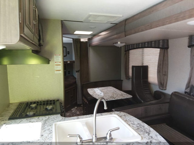 Keystone Rv Passport 2018 4YDT26726JD416790 Image 16