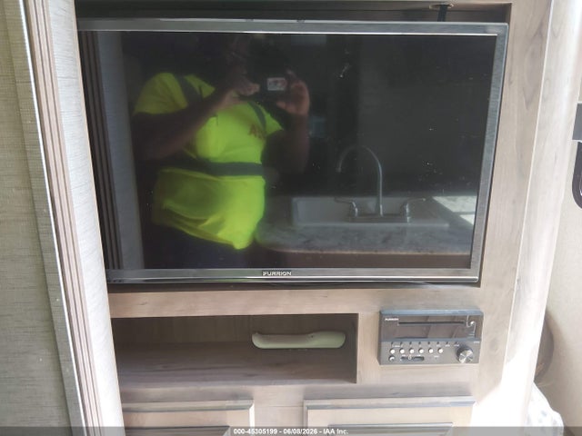 Keystone Rv Passport 2018 4YDT26726JD416790 Image 14