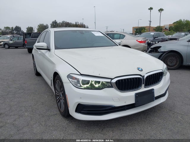 Продажа на аукционе авто 2019 Bmw 530e Iperformance, vin: WBAJA9C50KB399400, номер лота: 45305219