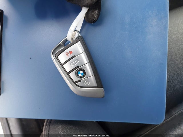 45305219 :رقم المزاد ، WBAJA9C50KB399400 vin ، 2019 Bmw 530e Iperformance مزاد بيع