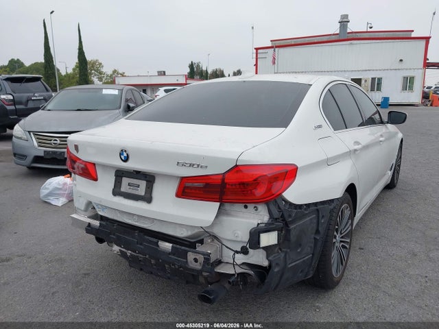 45305219 :رقم المزاد ، WBAJA9C50KB399400 vin ، 2019 Bmw 530e Iperformance مزاد بيع