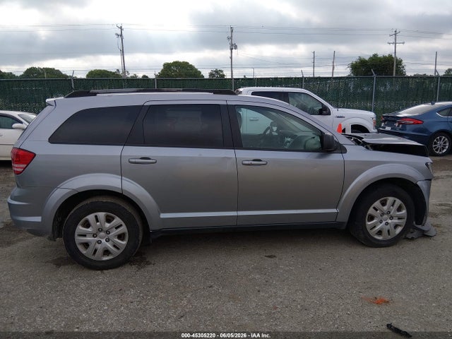 3C4PDCAB9JT340269 Dodge JOURNEY SE