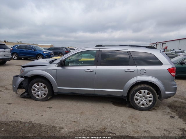 3C4PDCAB9JT340269 Dodge JOURNEY SE