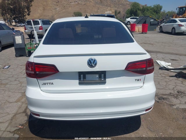 Aukcja sprzedaży 2016 Volkswagen Jetta 1.8t Sport, vin: 3VWD17AJ6GM335833, numer aukcji: 45305227