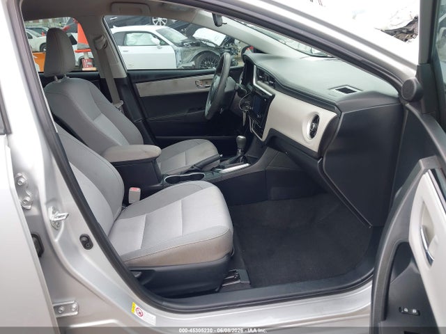 2017 Toyota Corolla Le მანქანა იყიდება აუქციონზე, vin: 2T1BURHE2HC856872, აუქციონის ნომერი: 45305230