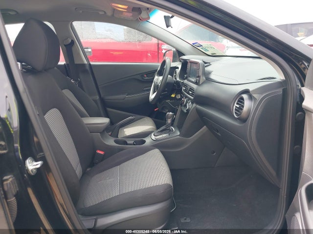 45305245 :رقم المزاد ، KM8K12AA7JU103043 vin ، 2018 Hyundai Kona Se مزاد بيع
