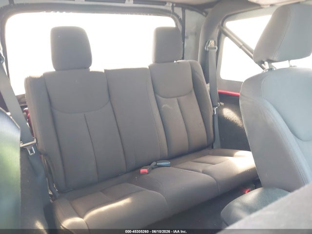 1C4GJWAG6FL698115 Jeep Wrangler Sport