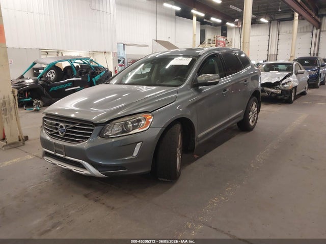 Volvo Xc60 T5 Platinum 2016 YV4612RM3G2878350 Image 2