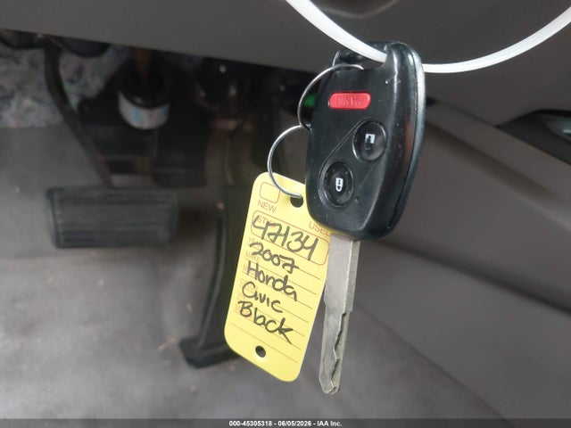 Aukcja sprzedaży 2007 Honda Civic Lx, vin: 1HGFA16507L081155, numer aukcji: 45305318