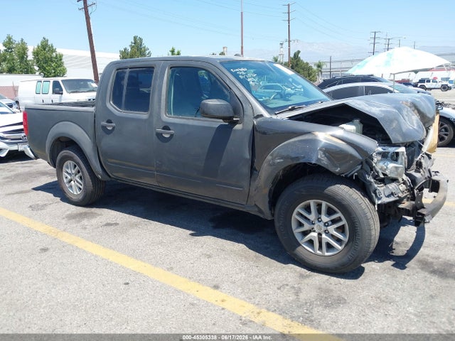 2015 1N6AD0ER7FN758295 main image