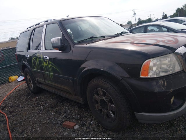 2004 Lincoln Navigator მანქანა იყიდება აუქციონზე, vin: 5LMFU28R14LJ10324, აუქციონის ნომერი: 45305386