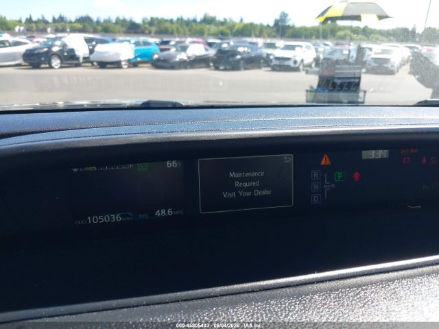 Toyota Prius Three Touring 2018 JTDKARFU4J3059475 Image 7