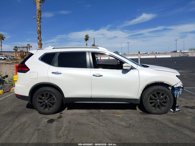 JN8AT2MT0HW151364 Nissan ROGUE SV