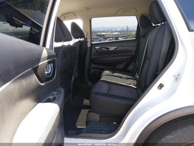 JN8AT2MT0HW151364 Nissan ROGUE SV
