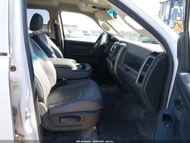 Продаж на аукціоні авто 2018 Ram 1500 Tradesman  4x4 5'7 Box, vin: 1C6RR7KGXJS300531, номер лоту: 45305450