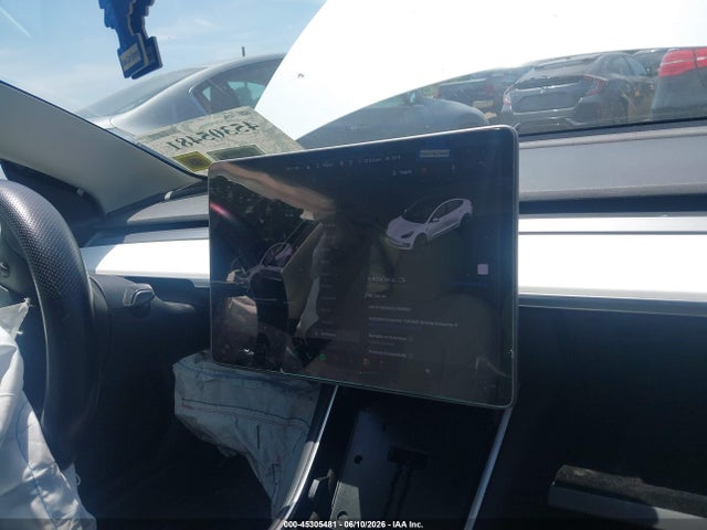 45305481 :رقم المزاد ، 5YJ3E1EA7LF615592 vin ، 2020 Tesla Model 3 مزاد بيع