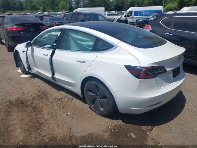 45305481 :رقم المزاد ، 5YJ3E1EA7LF615592 vin ، 2020 Tesla Model 3 مزاد بيع