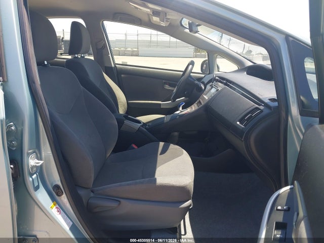 Toyota Prius Two 2015 JTDKN3DU2F2001253 Image 5