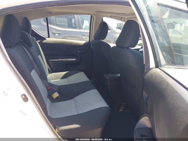 Toyota Prius C Three 2015 JTDKDTB39F1095828 Image 8