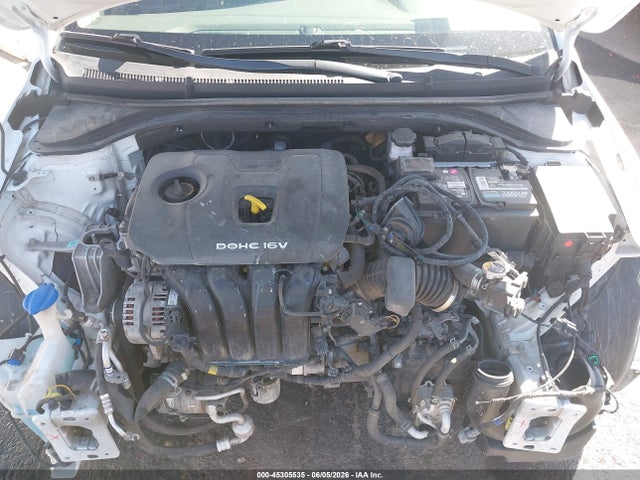 Hyundai Elantra Value Edition 2018 5NPD84LF9JH370384 Image 10