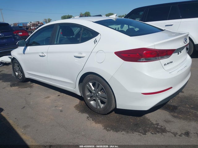Hyundai Elantra Value Edition 2018 5NPD84LF9JH370384 Image 3