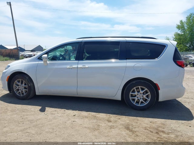 2022 Chrysler Pacifica Touring L მანქანა იყიდება აუქციონზე, vin: 2C4RC1BG0NR223490, აუქციონის ნომერი: 45305555