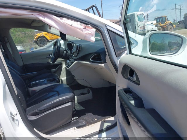 2022 Chrysler Pacifica Touring L მანქანა იყიდება აუქციონზე, vin: 2C4RC1BG0NR223490, აუქციონის ნომერი: 45305555