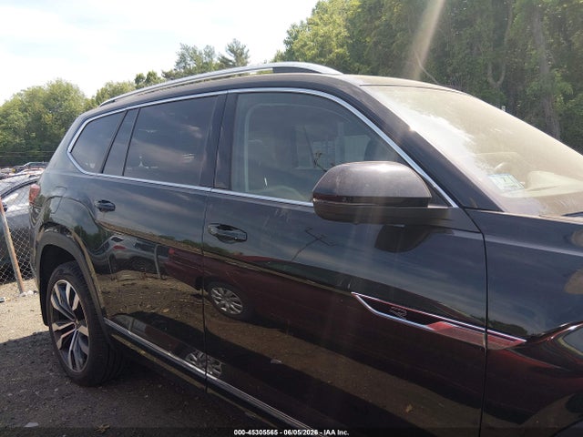 2023 Volkswagen Atlas 3.6l V6 Sel Premium R-line მანქანა იყიდება აუქციონზე, vin: 1V2FR2CA7PC557415, აუქციონის ნომერი: 45305565