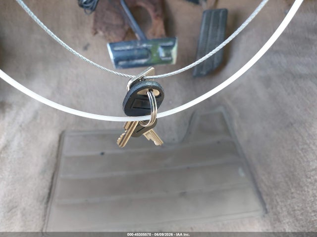 45305570 :رقم المزاد ، 1GCDC14Z9RZ192499 vin ، 1994 Chevrolet Gmt-400 C1500 مزاد بيع